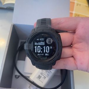 Garmin Instinct Rugged GPS Watch -NEVER WORN